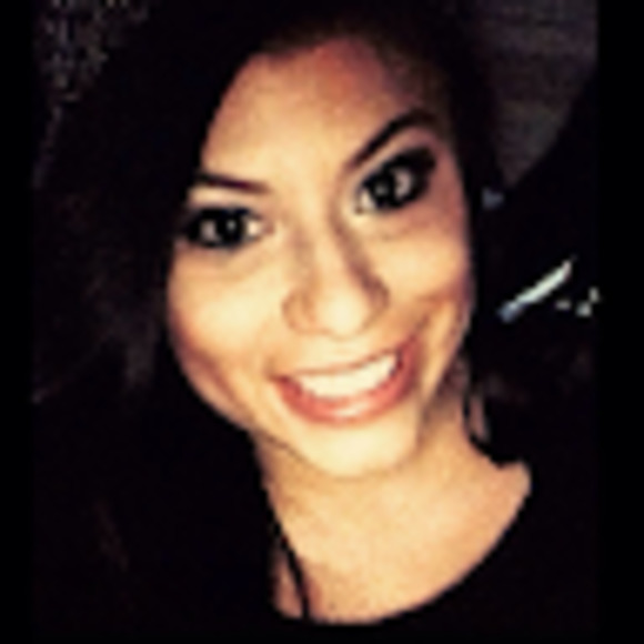 Meet your Posher, Rachel - Picture 1 of 1